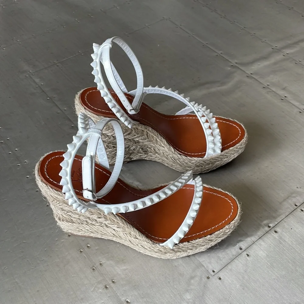 Christian Louboutin mafaldina Zeppa wedge espadrille sandal white spike sz 39
